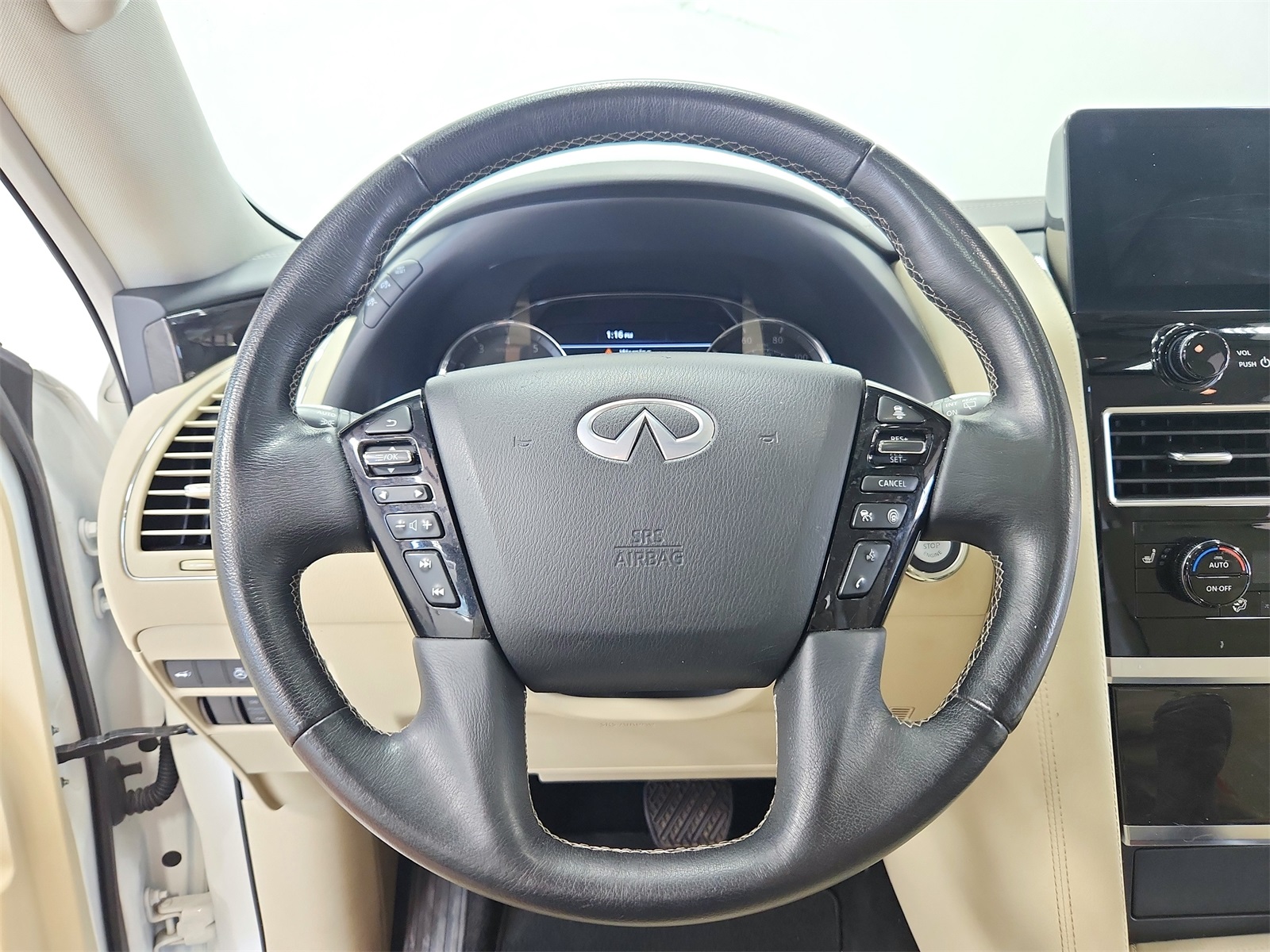2023 Infiniti QX80 Luxe photo 20