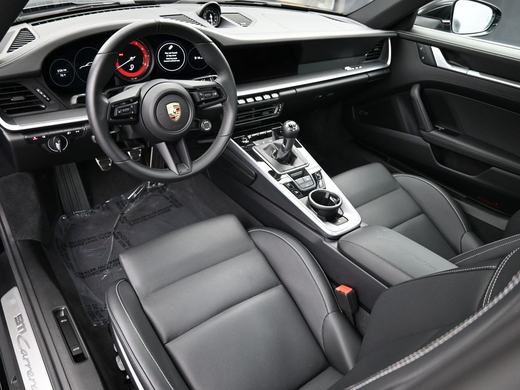 2024 Porsche 911 S photo 3