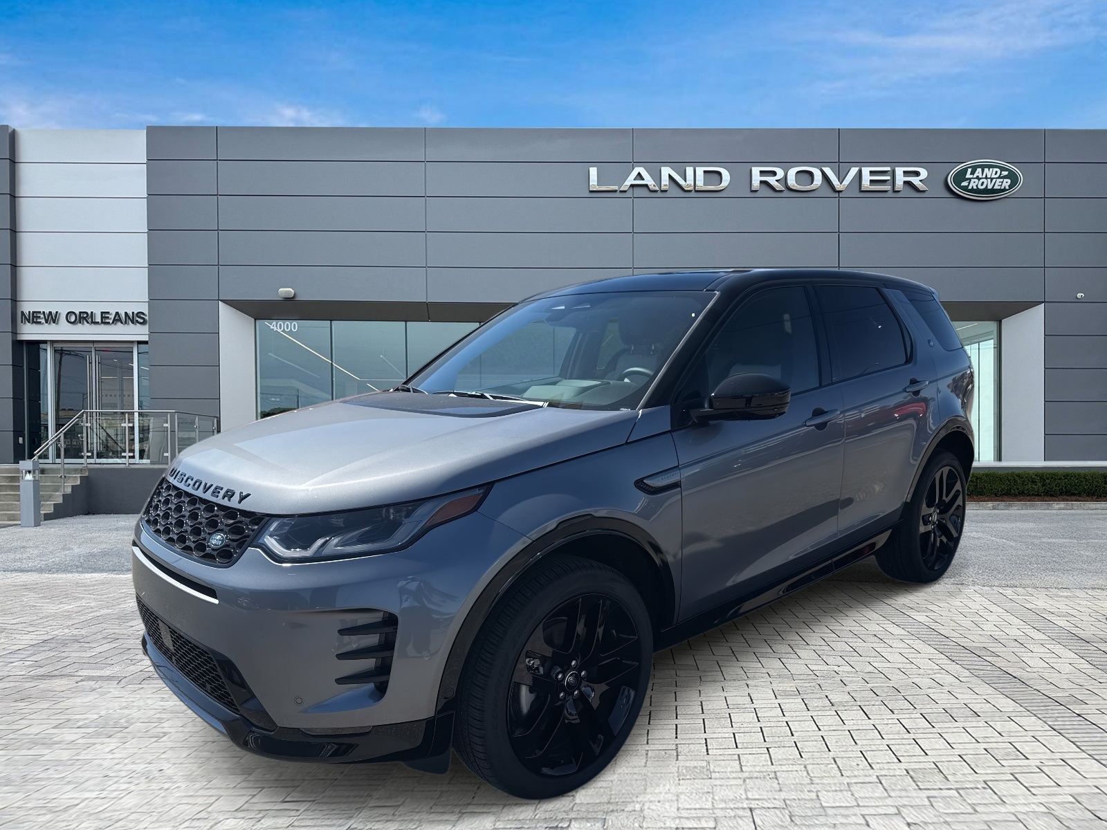 2025 Land Rover Discovery Sport Dynamic SE's photo