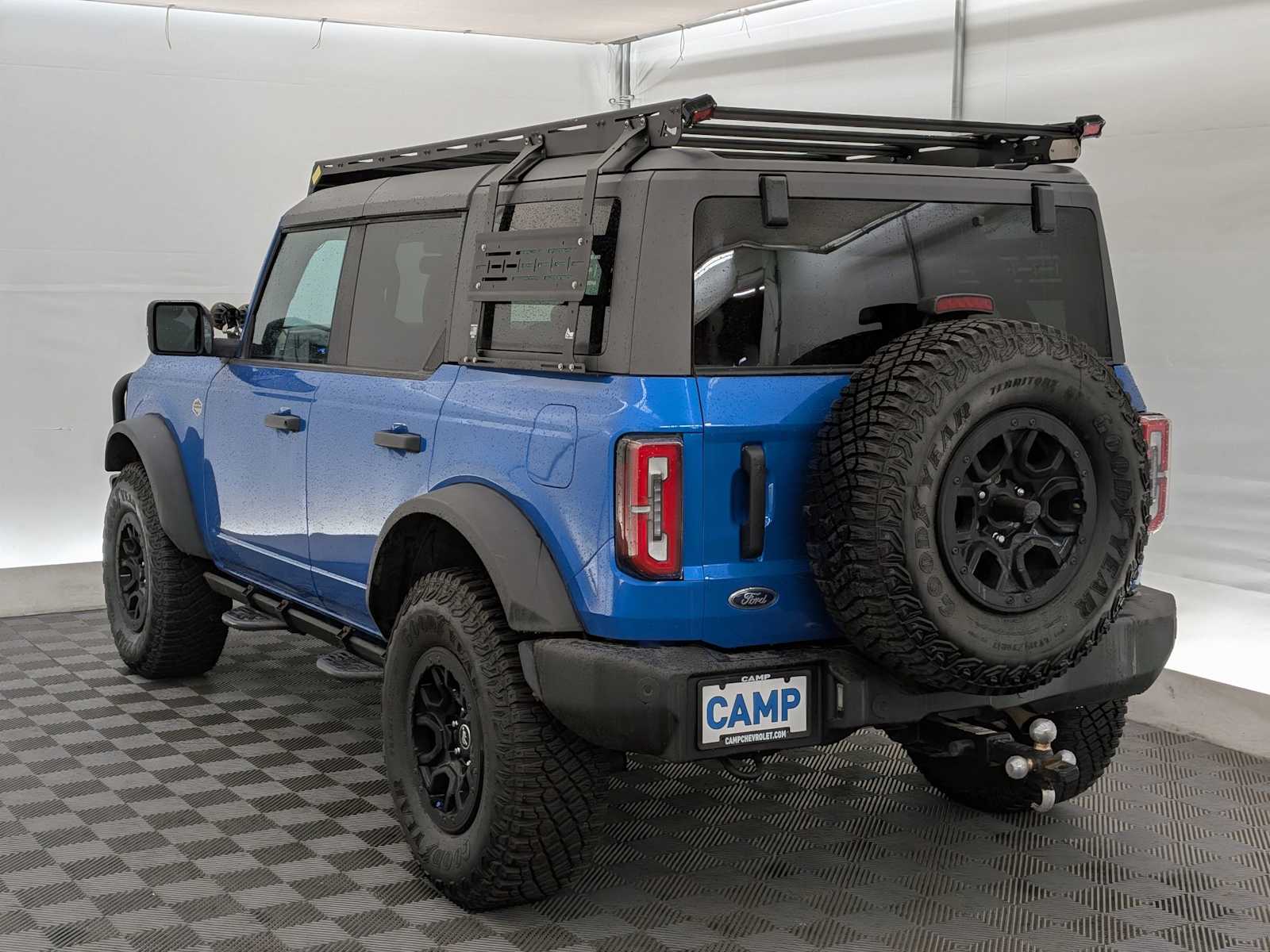 2023 Ford Bronco Base photo 3