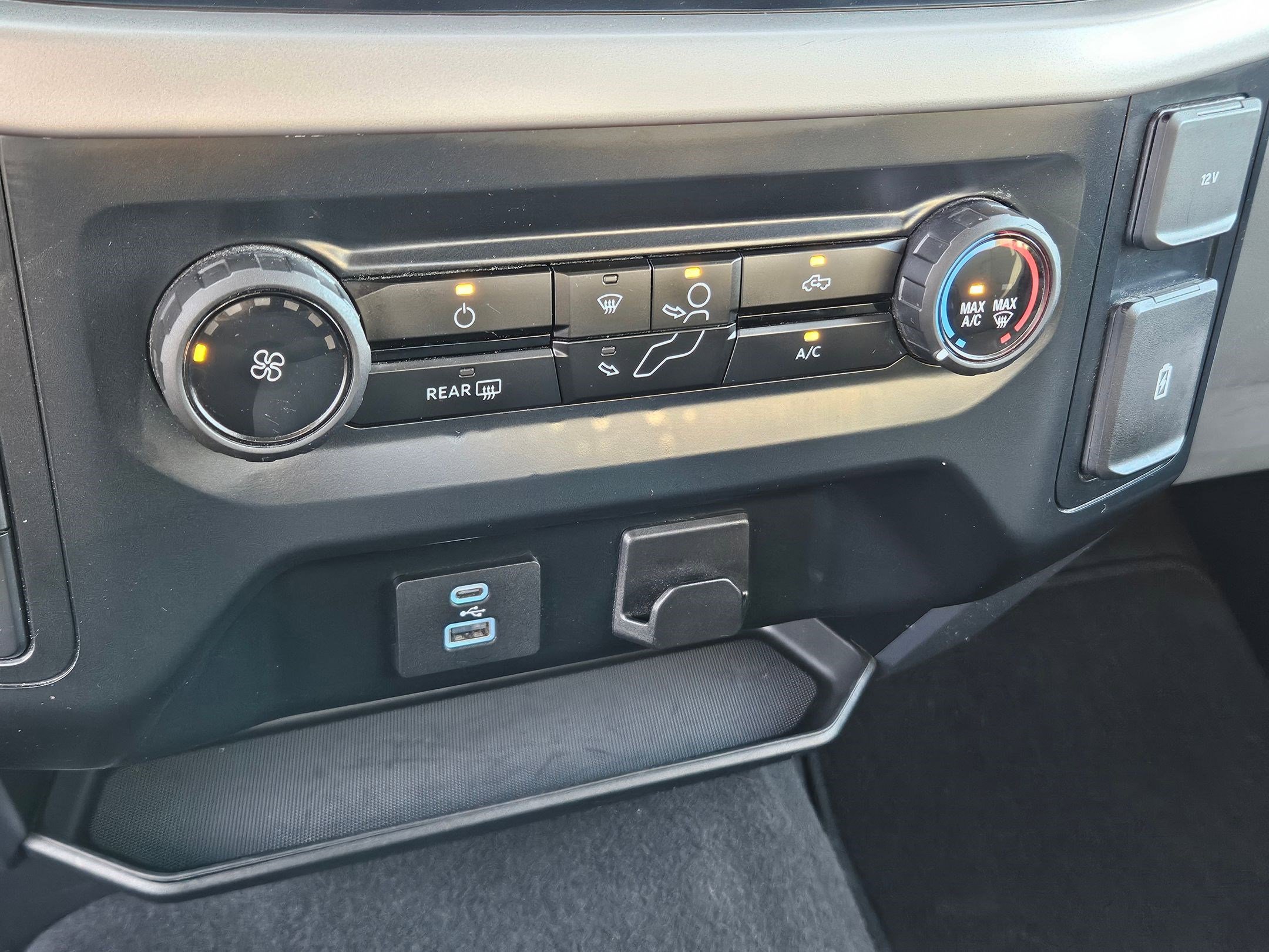 2023 Ford F-150 XLT photo 24
