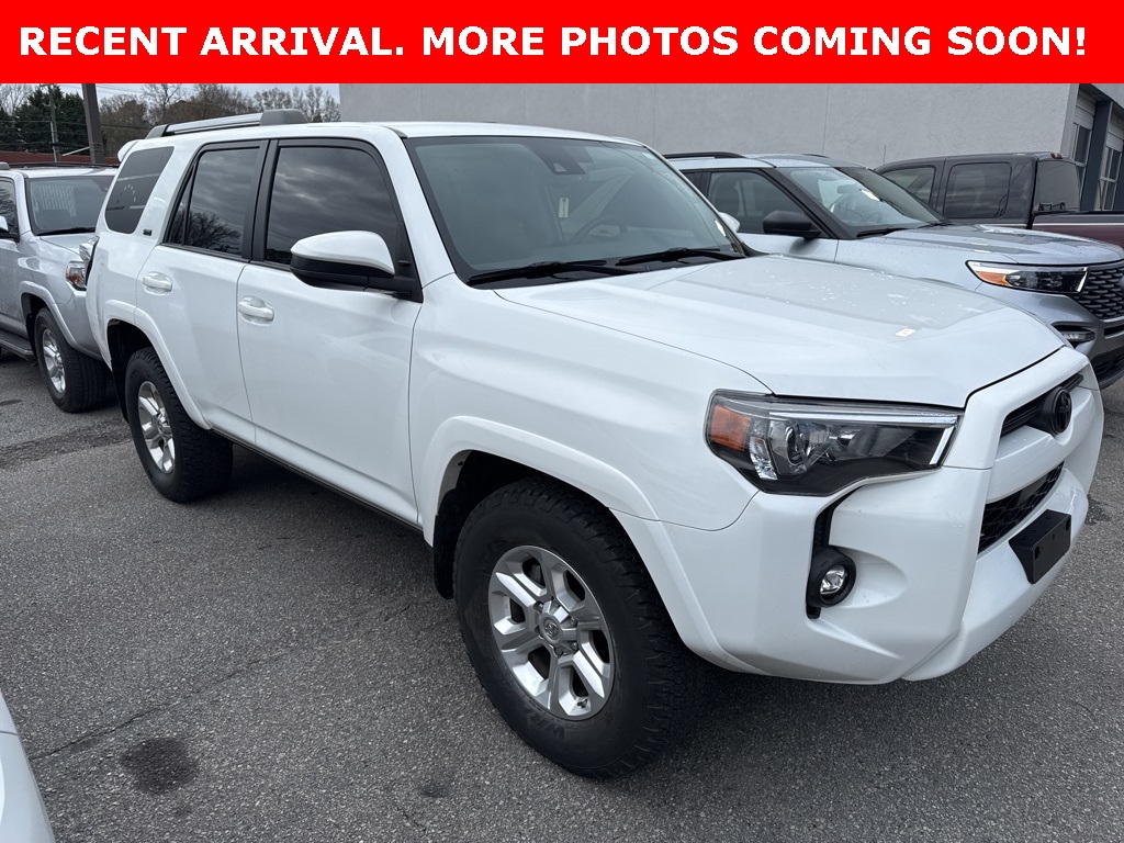 2023 Toyota 4Runner SR5's photo