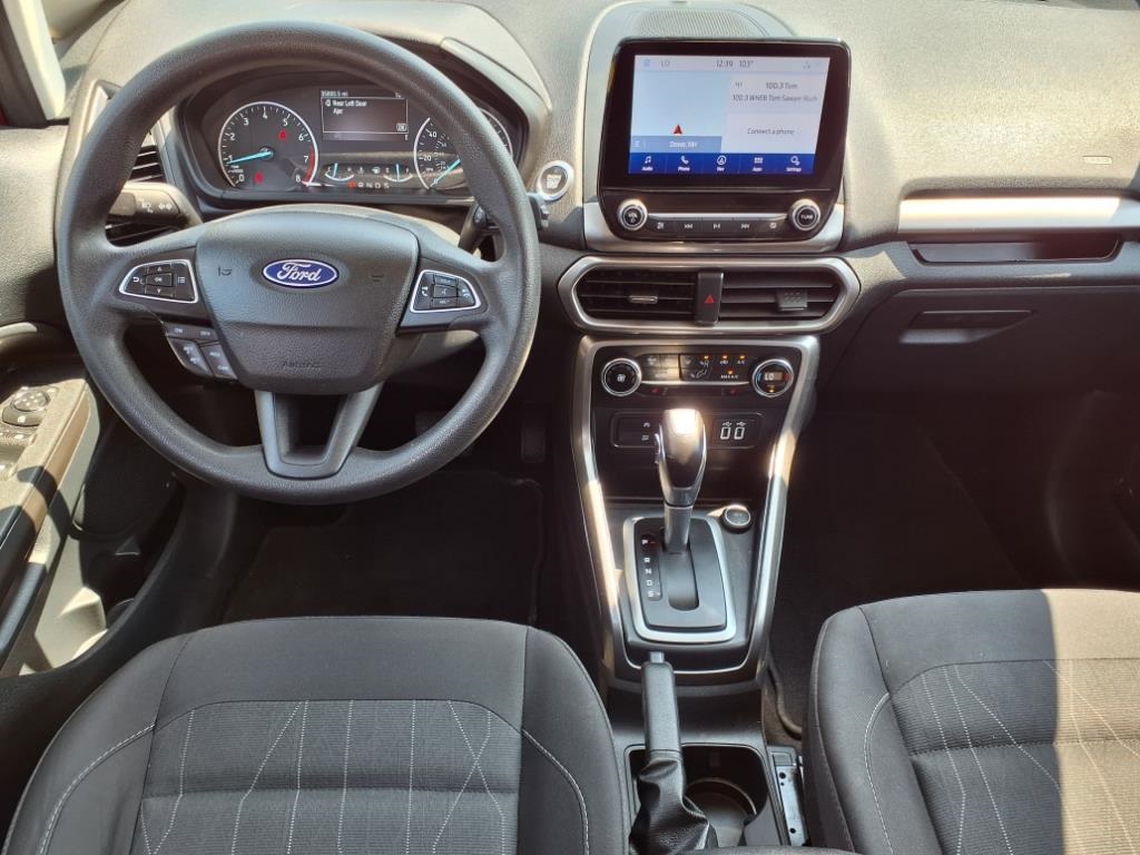 Used 2021 Red Ford SE image 9