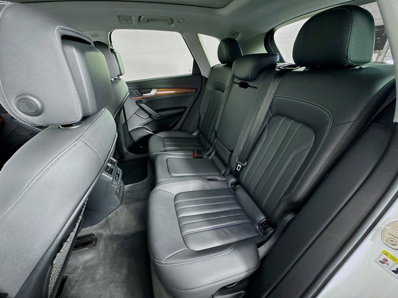 2021 Audi Q5 45 Premium photo 20