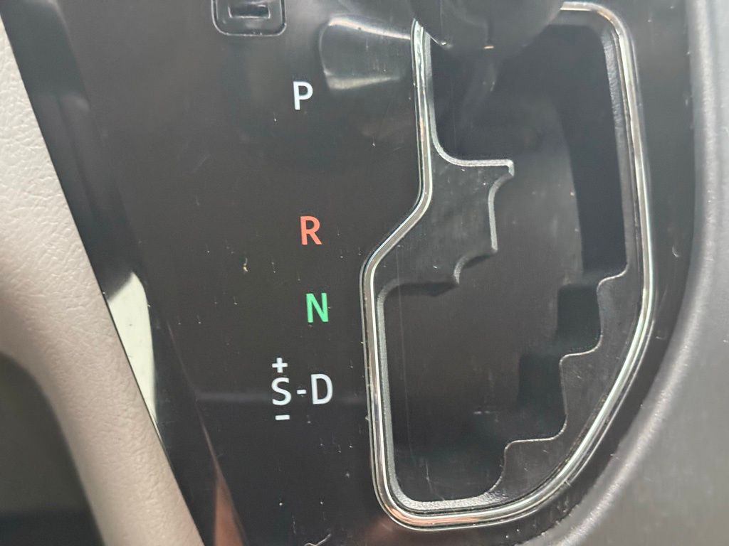 2017 Toyota Sienna L photo 14