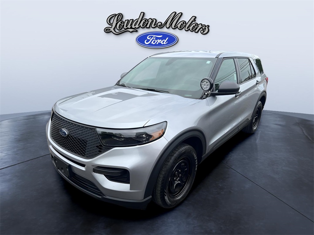 2024 Ford Explorer photo 2