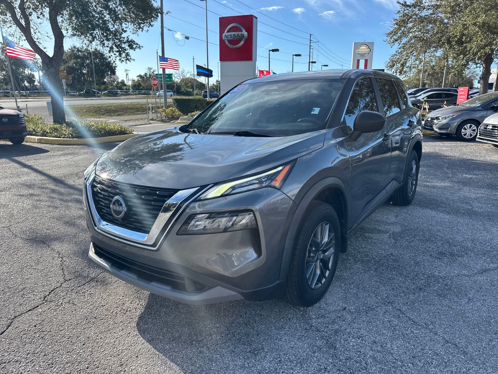 2023 Nissan Rogue S photo 2