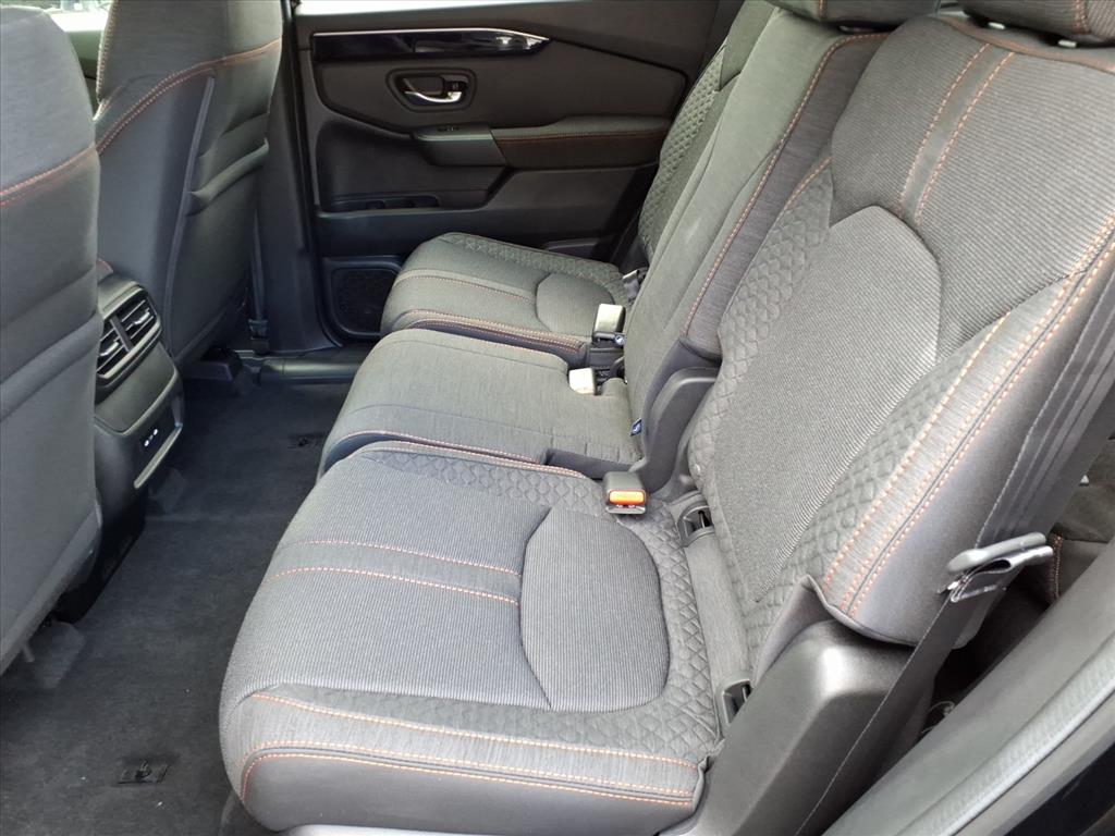 2025 Honda Pilot Sport photo 6