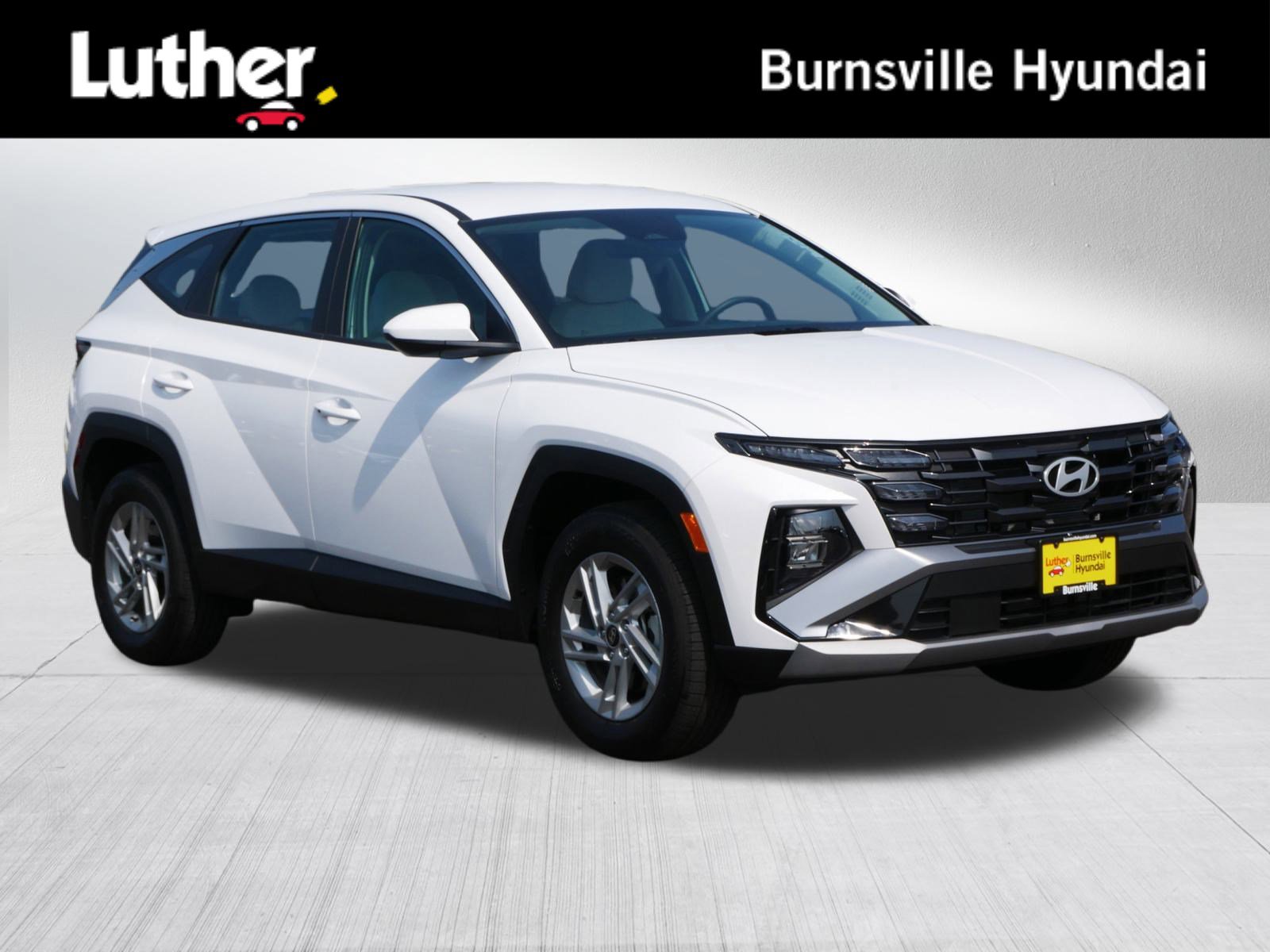 2025 Hyundai Tucson SE's photo