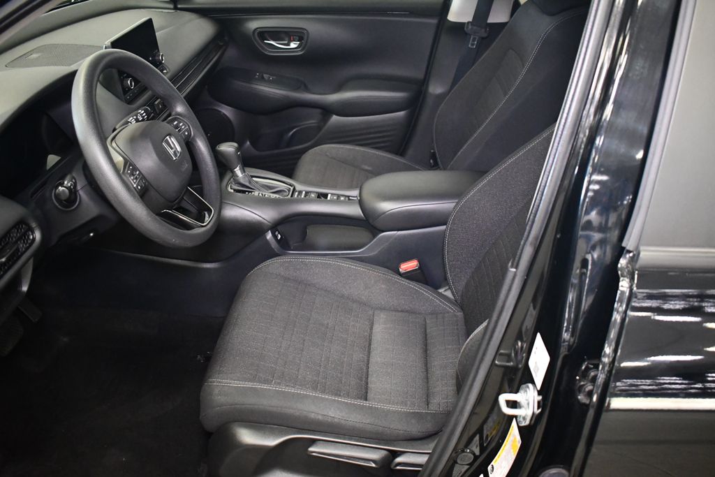 2023 Honda HR-V LX photo 22