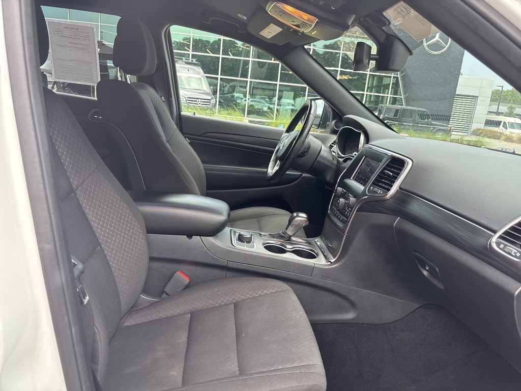 2020 Jeep Grand Cherokee Laredo Upland photo 28