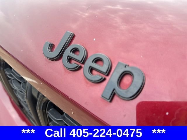2023 Jeep Grand Cherokee Altitude photo 2