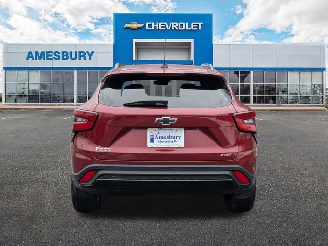 2024 Chevrolet Trax photo 4