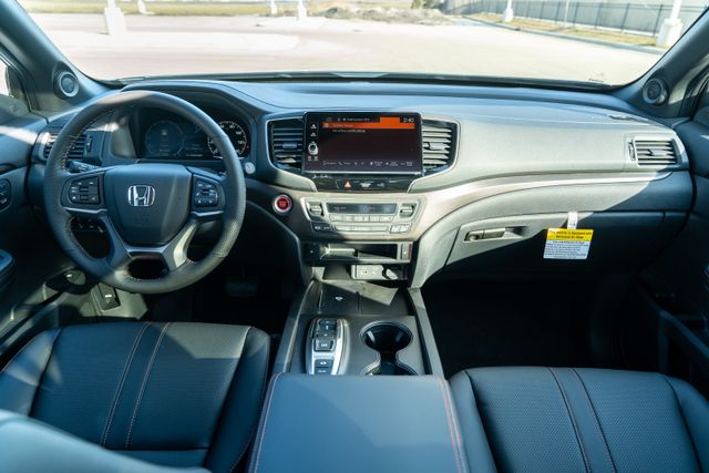 2025 Honda Ridgeline TrailSport photo 12