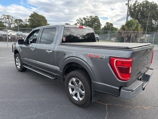 2021 Ford F-150 XLT photo 2