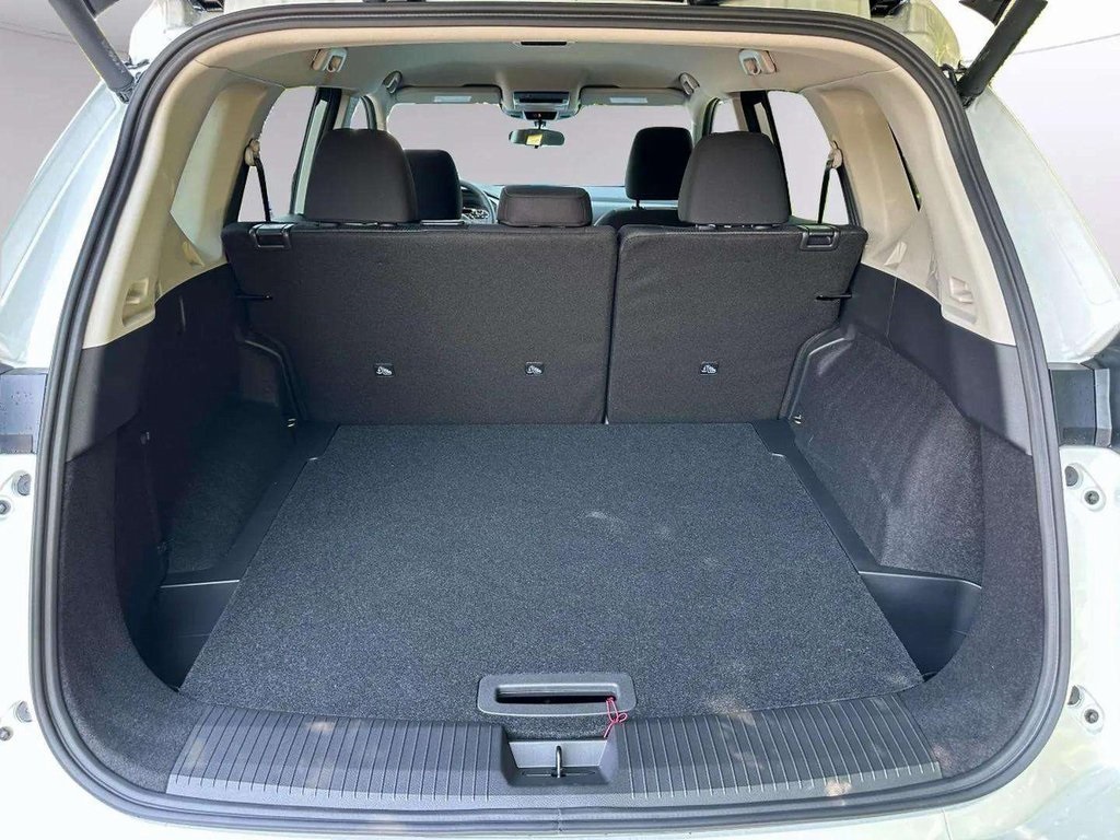 2026 Nissan Rogue SV photo 15