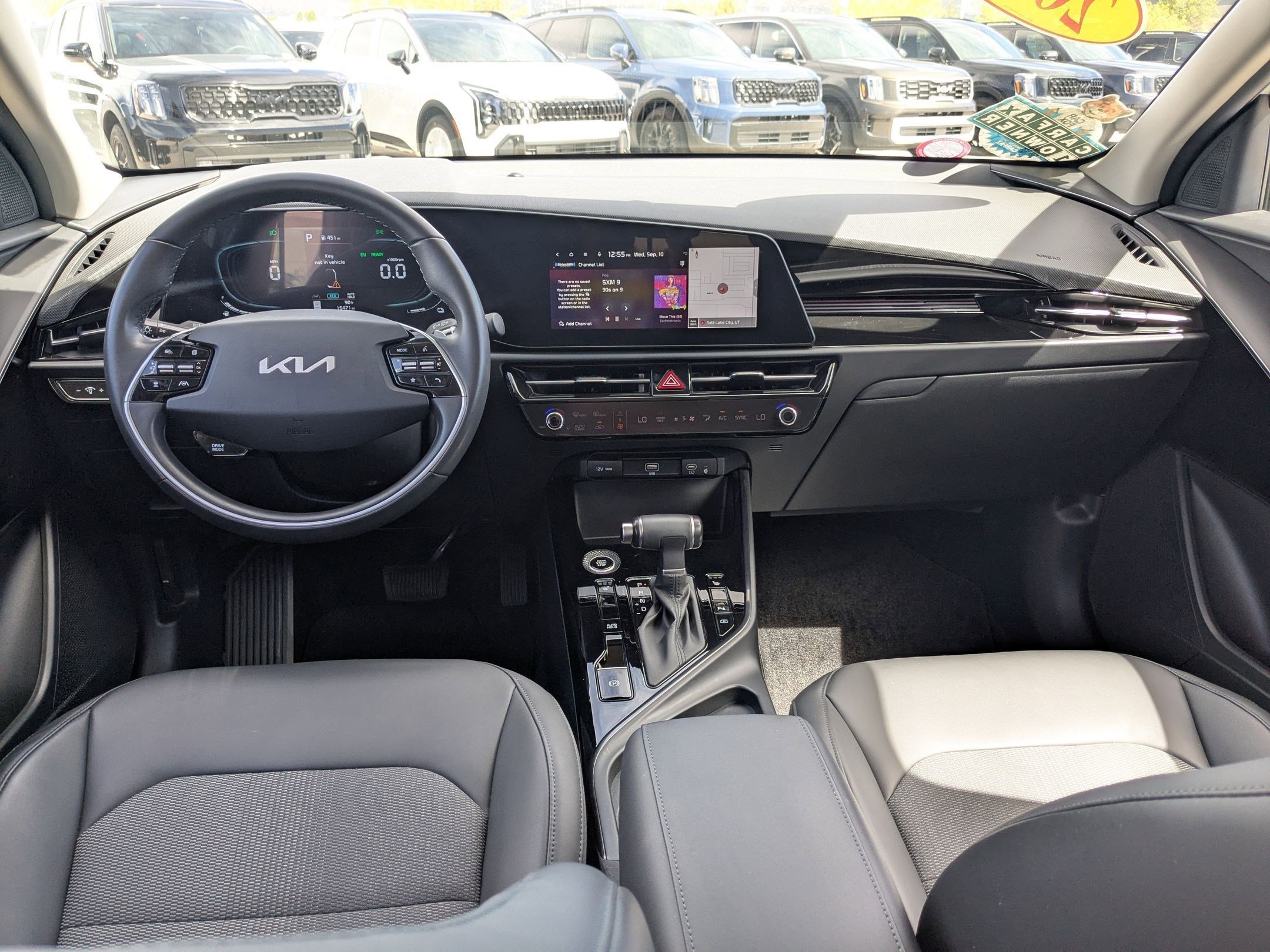 2023 Kia Niro EX photo 16