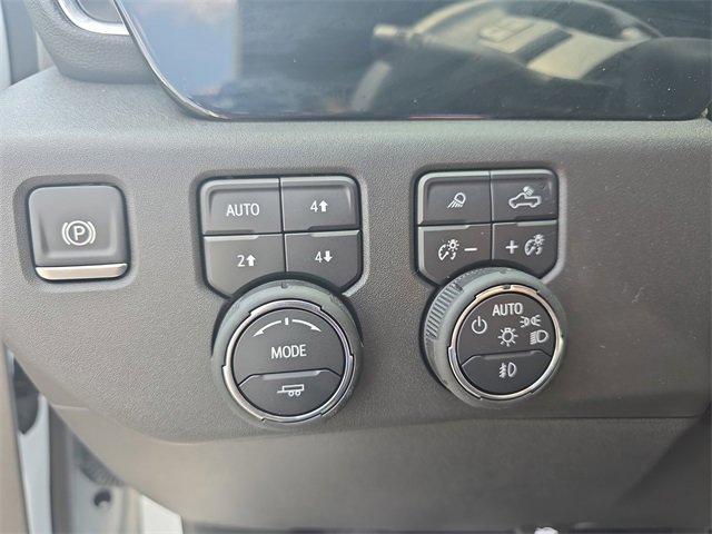 2024 Chevrolet Silverado 1500 RST photo 22