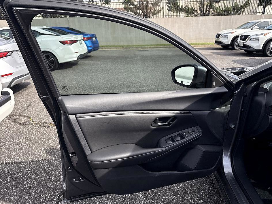2025 Nissan Sentra S photo 7