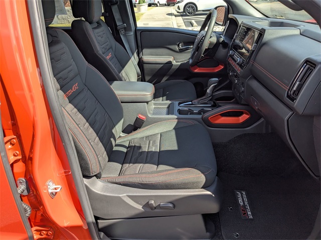 2025 Nissan Frontier PRO-4X photo 34