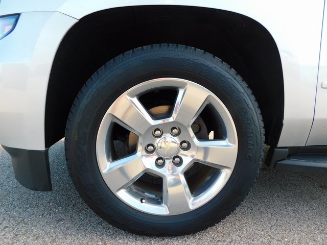2017 Chevrolet Tahoe LT photo 10