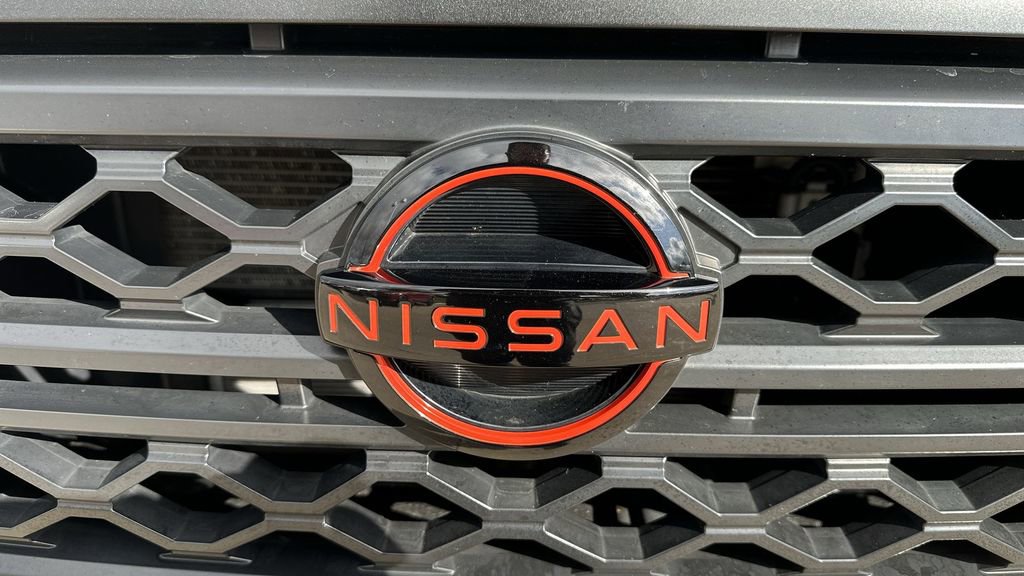 2022 Nissan Frontier Crew Cab PRO-4X photo 28