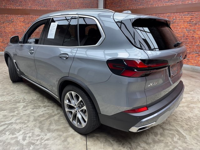 Certified Used 2024 Gray BMW xDrive40i image 3