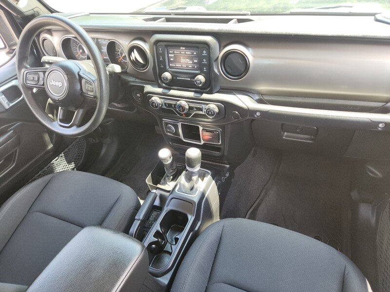 2020 Jeep Gladiator Sport photo 18