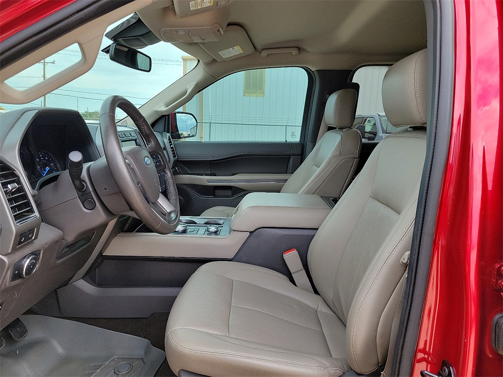 2020 Ford Expedition MAX XLT photo 18