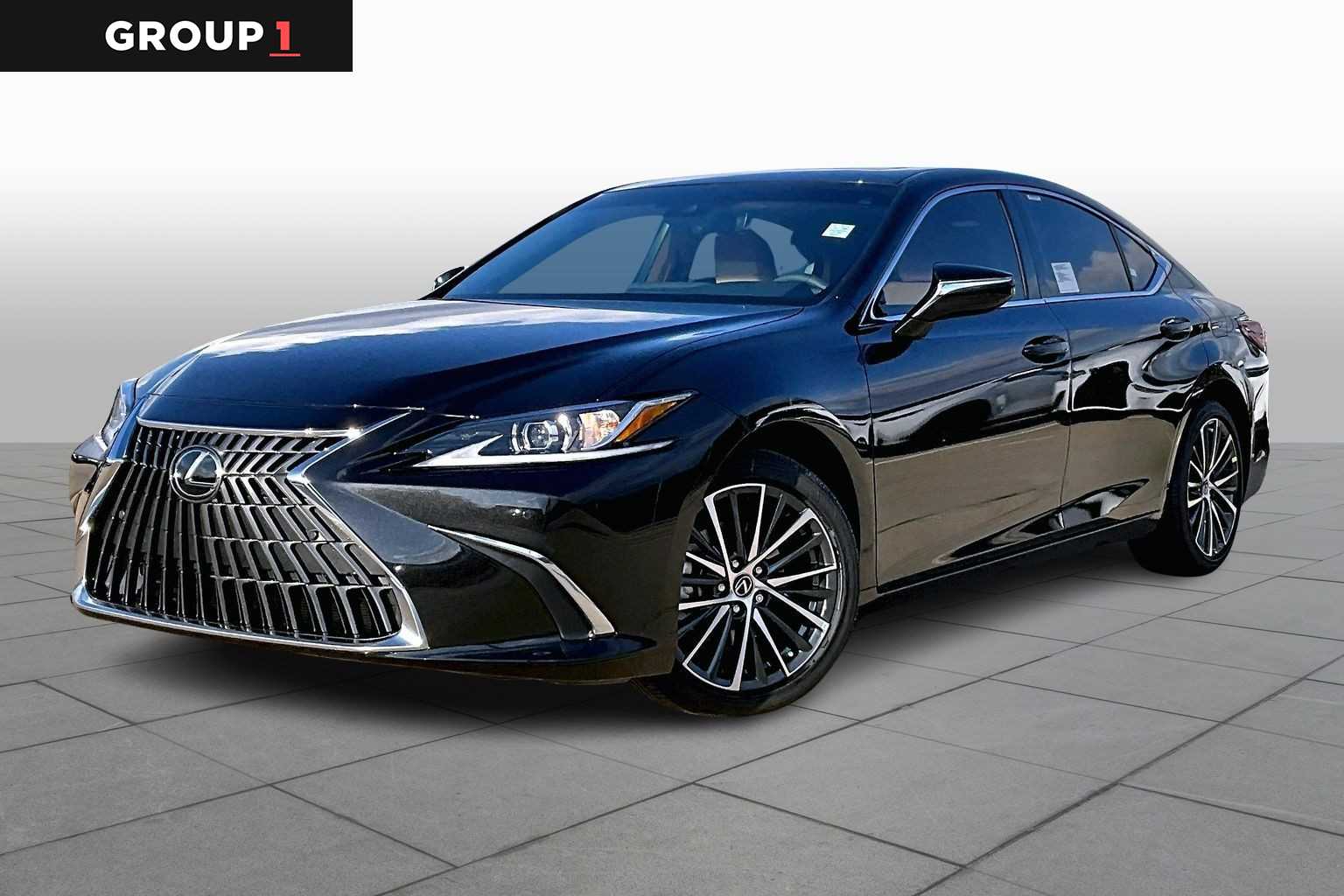 2025 Lexus ES 350's photo