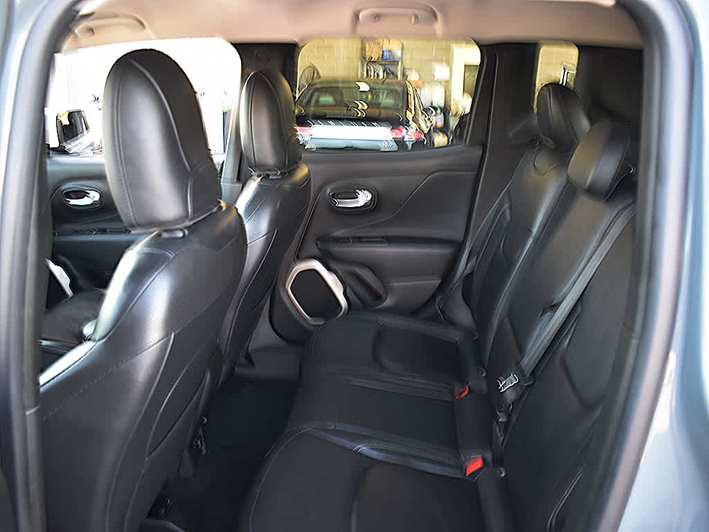 2017 Jeep Renegade Limited photo 6