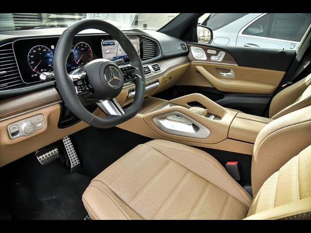 2025 Mercedes Benz GLS 450 4MATIC photo 8