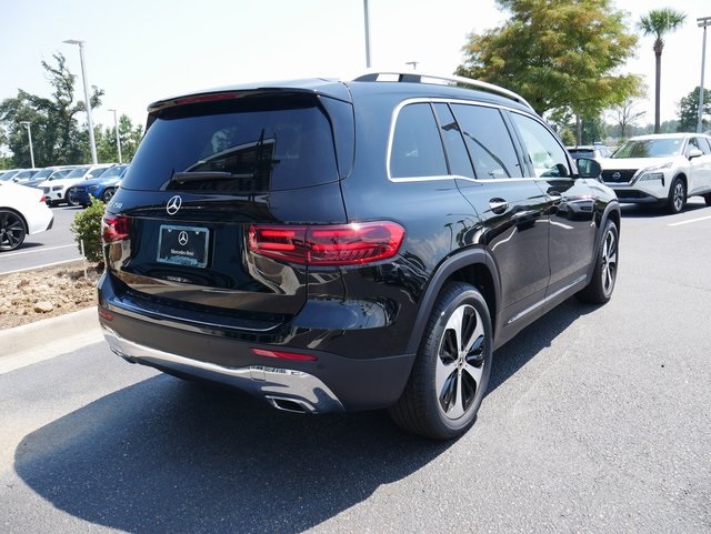 2026 Mercedes Benz GLB 250 photo 2