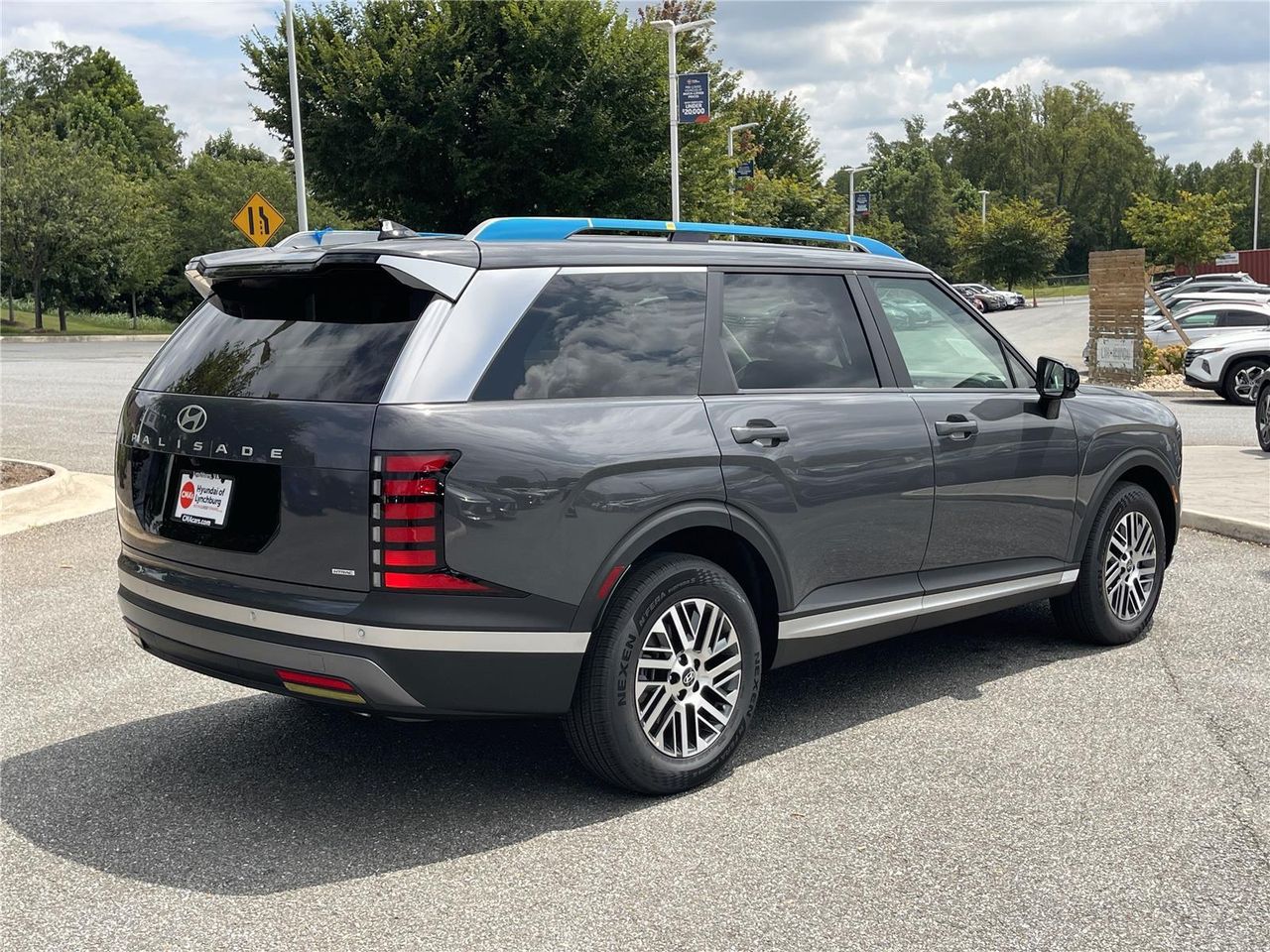 2026 Hyundai Palisade SEL photo 2