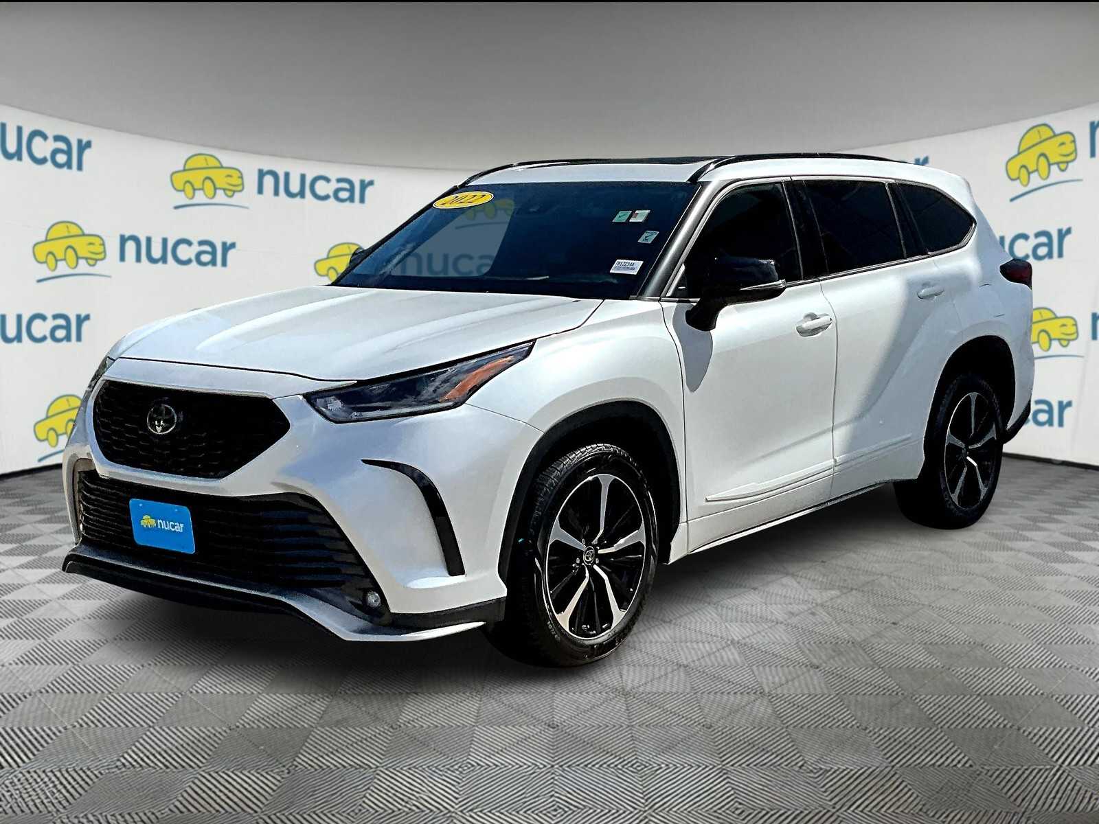 2022 Toyota Highlander XSE photo 3