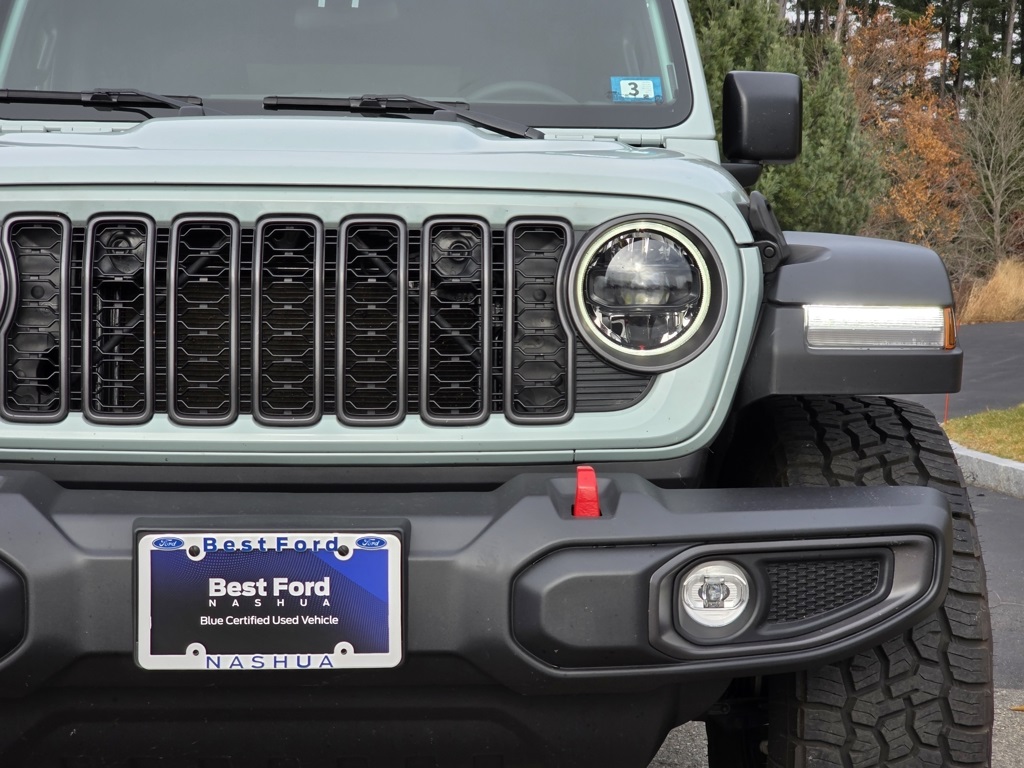 2024 Jeep Wrangler Rubicon photo 3