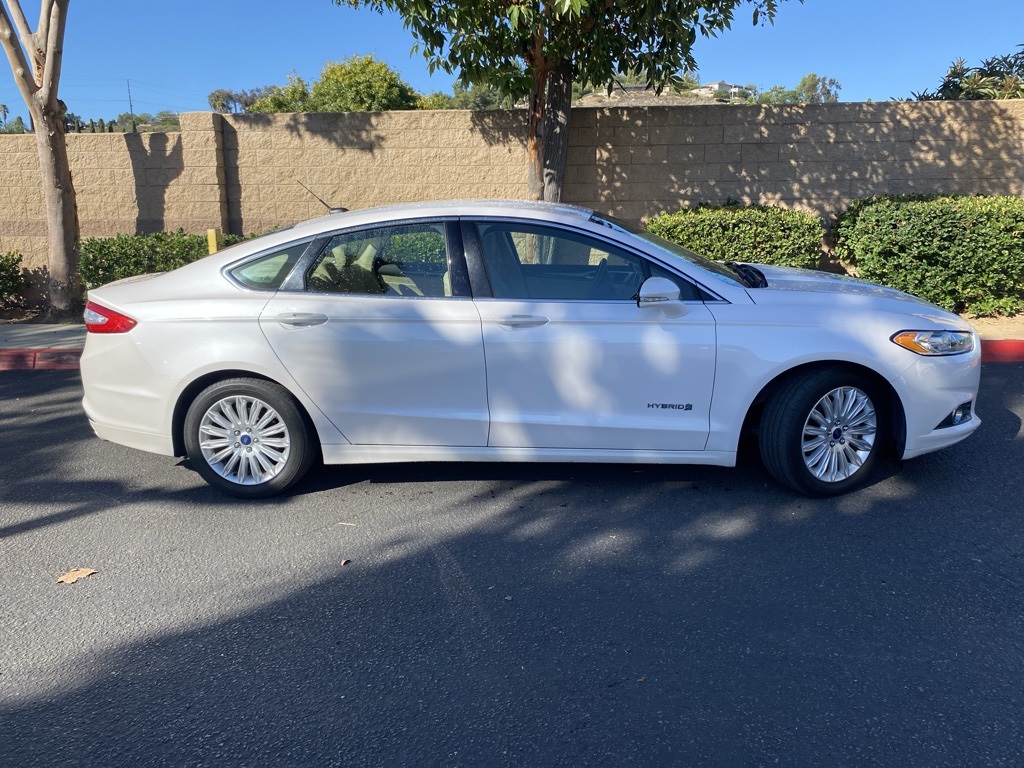 Used 2016 White Ford SE image 6