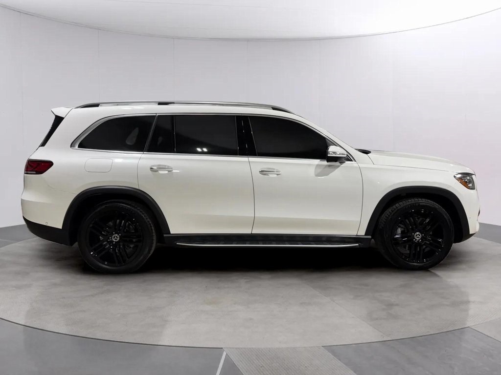 2022 Mercedes Benz GLS 450 4MATIC photo 3