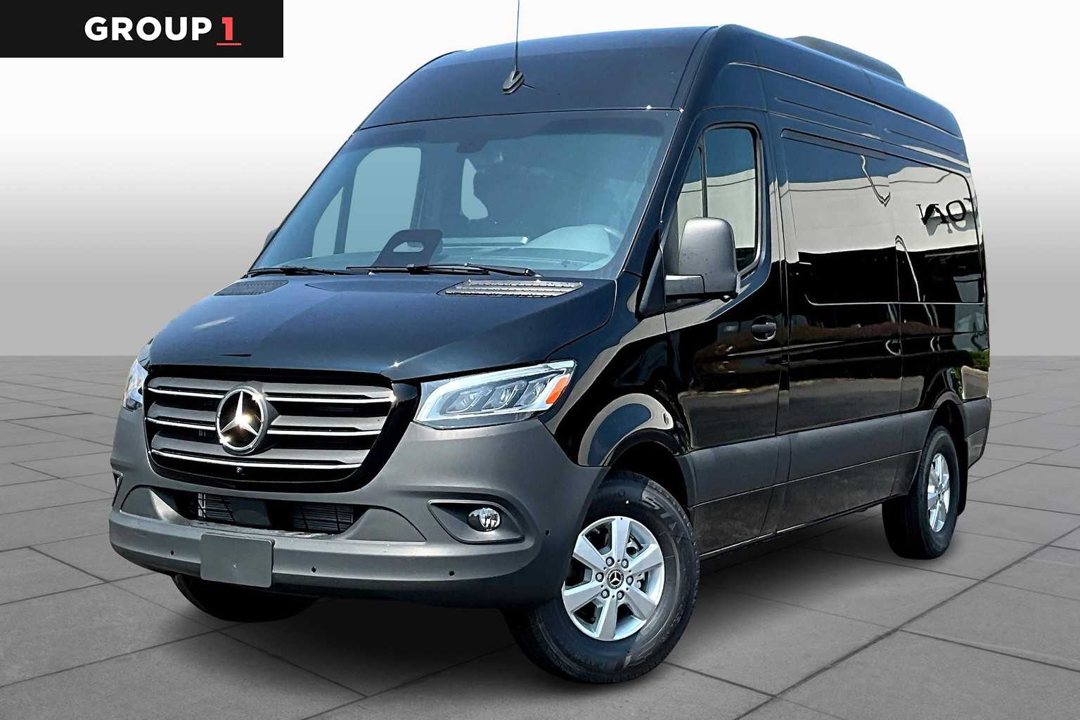 2024 Mercedes Benz Sprinter Cargo Van photo 7