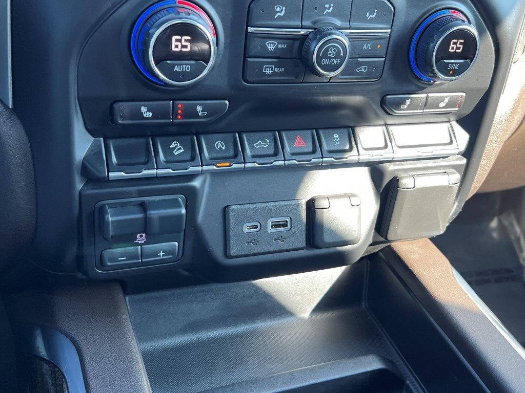 2020 Chevrolet Silverado 1500 RST photo 29