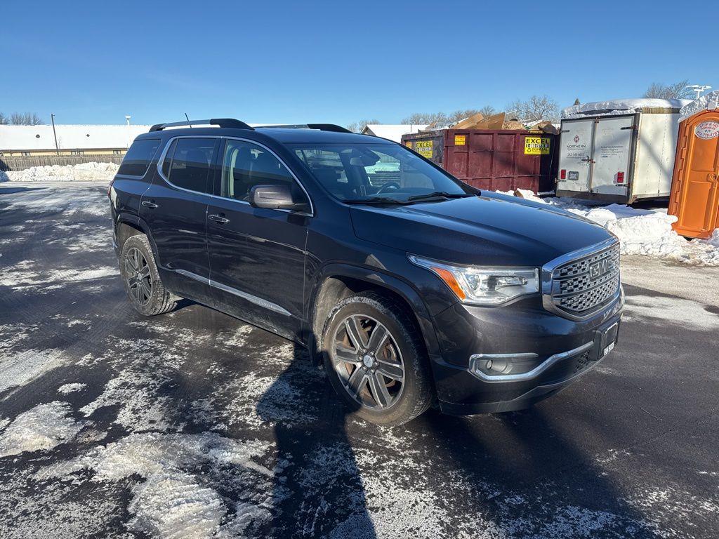 2017 GMC Acadia Denali's photo