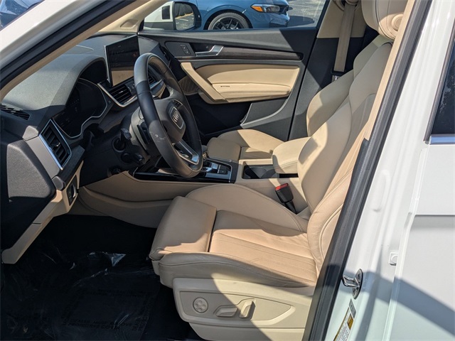 2024 Audi Q5 45 S line Premium photo 9
