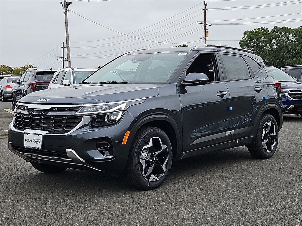 2026 Kia Seltos S photo 2