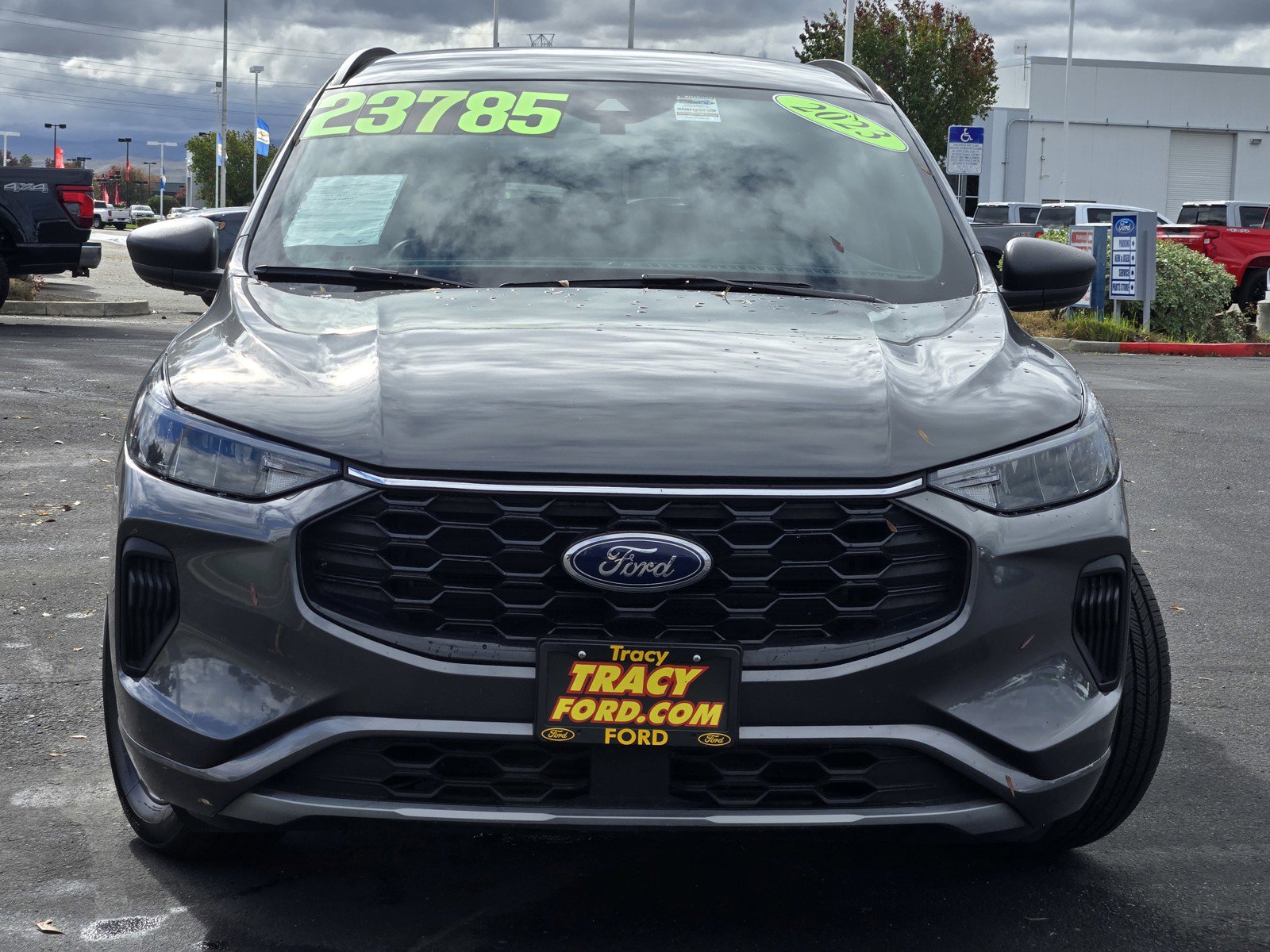 2023 Ford Escape ST-Line photo 2