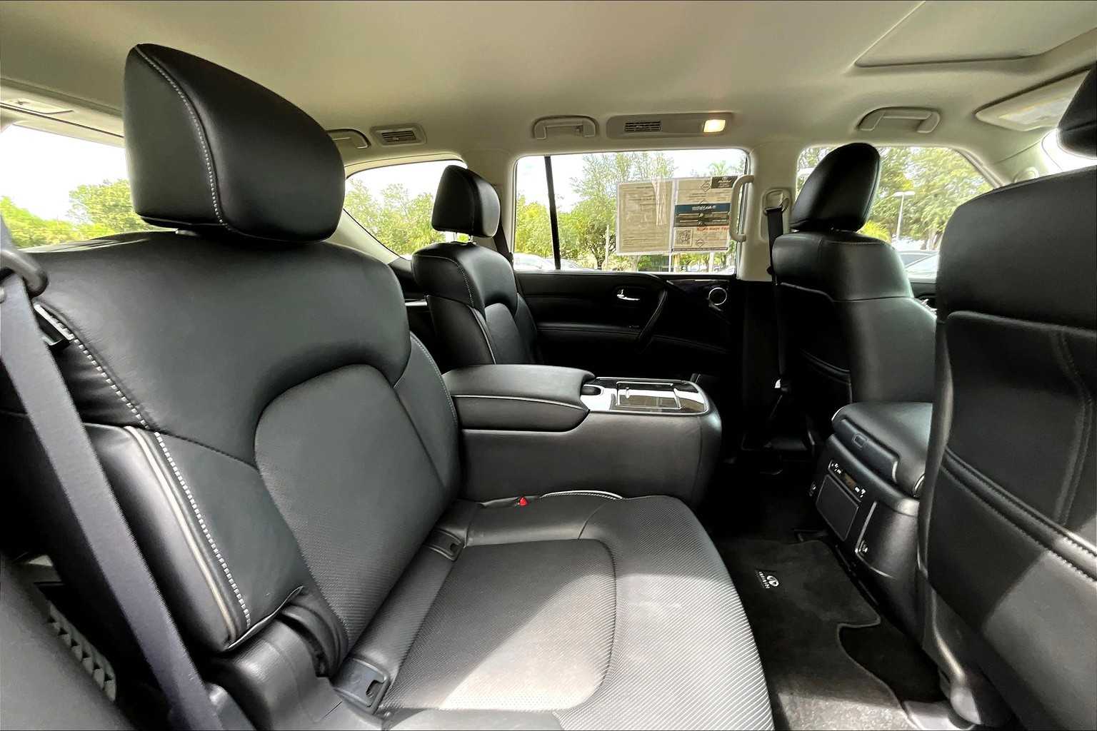 2024 Infiniti QX80 Luxe photo 16