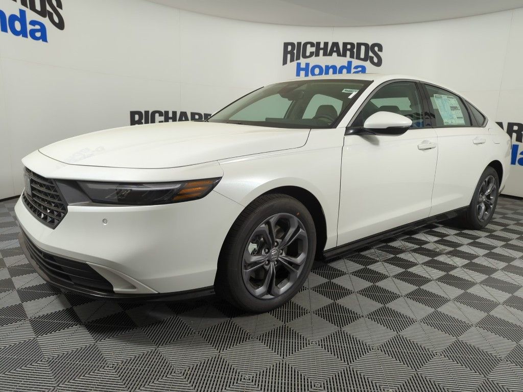 2025 Honda Accord Hybrid EX-L's photo