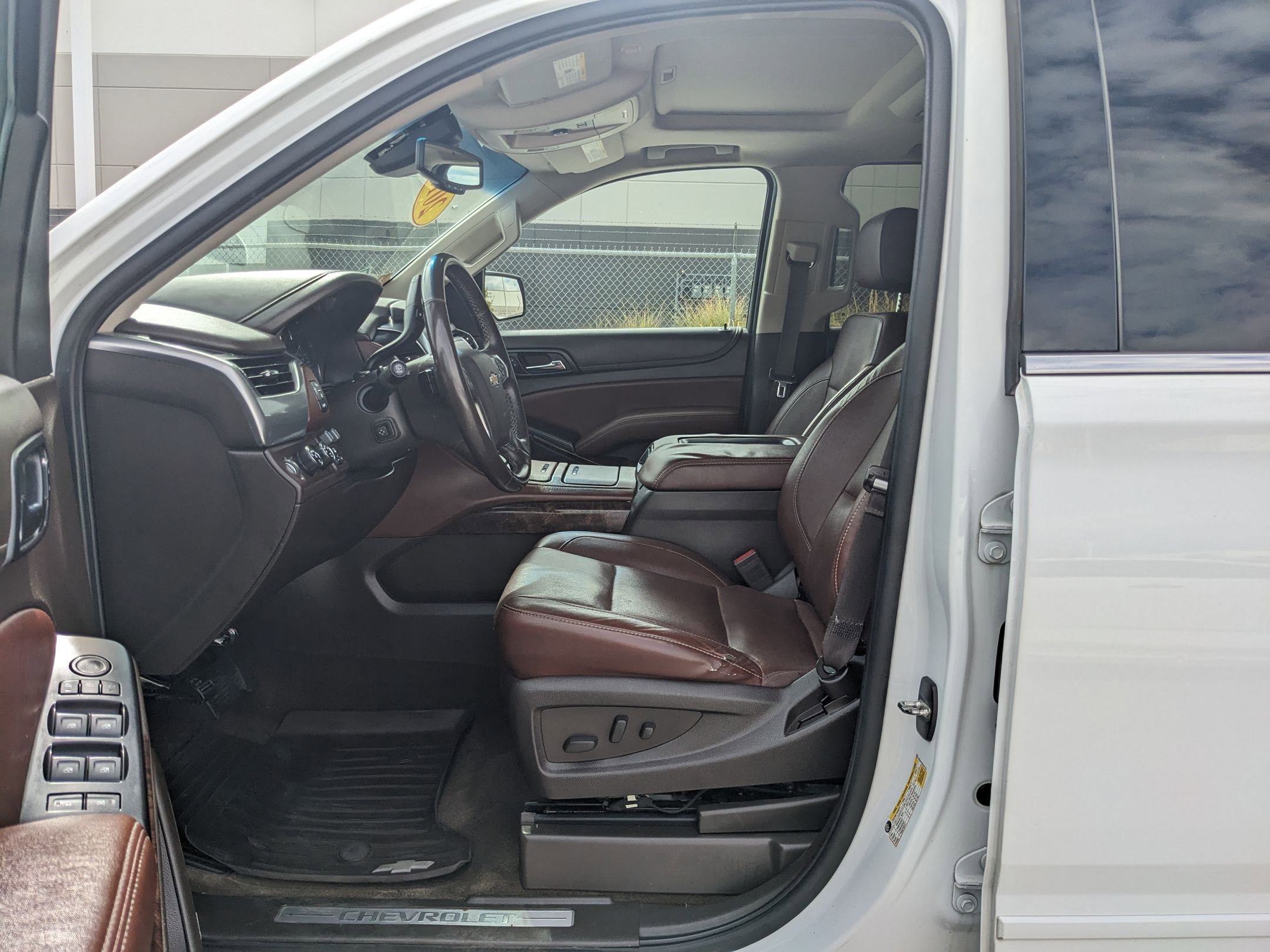 2015 Chevrolet Suburban LTZ photo 16
