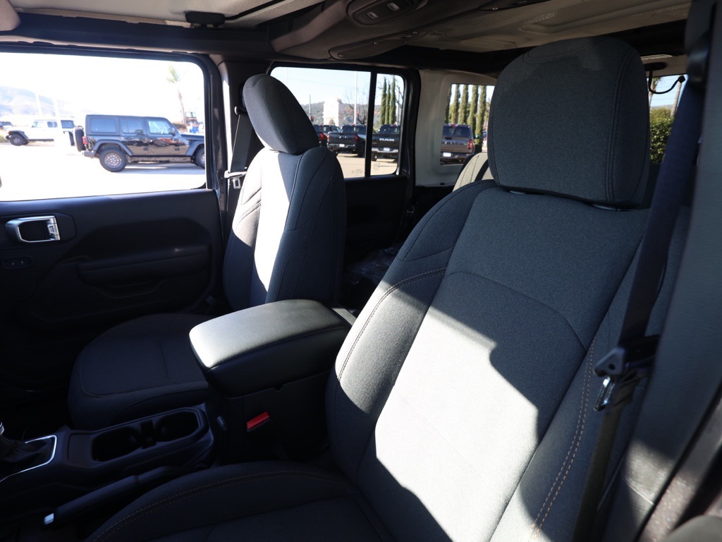 New 2026 Granite Crystal Metallic Clear-Coat Exterior Paint Jeep Willys image 14