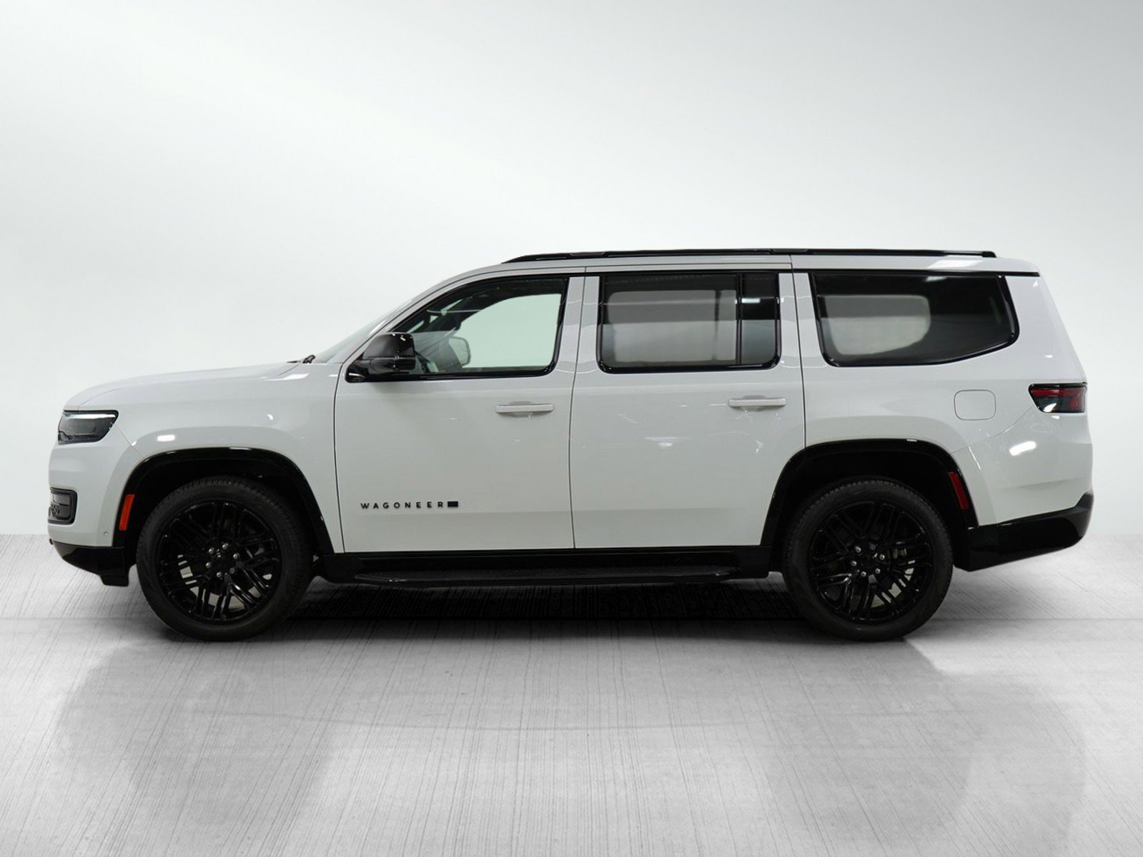 2024 Jeep Wagoneer Series II photo 2
