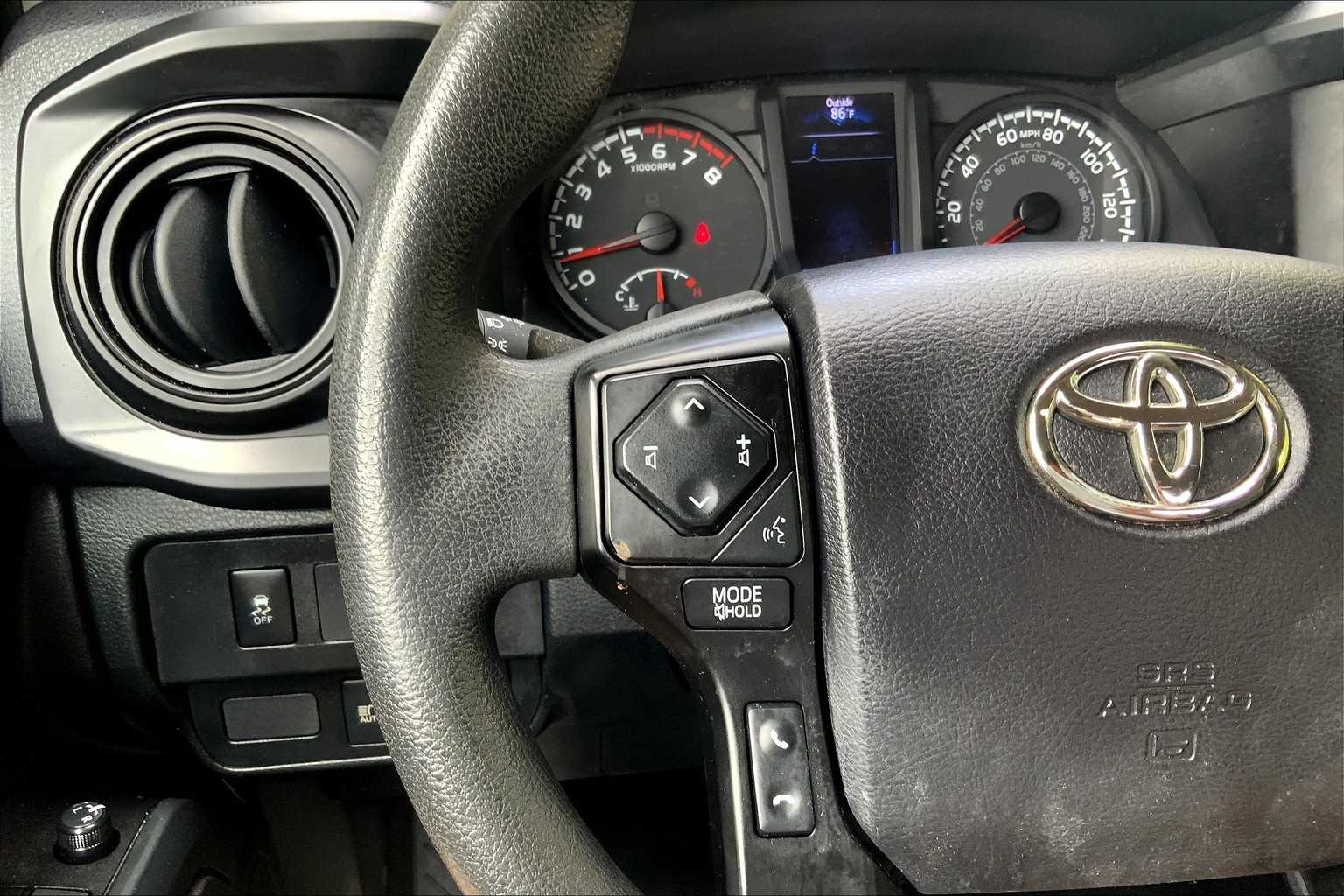 2021 Toyota Tacoma SR 4x4 Access Cab photo 18